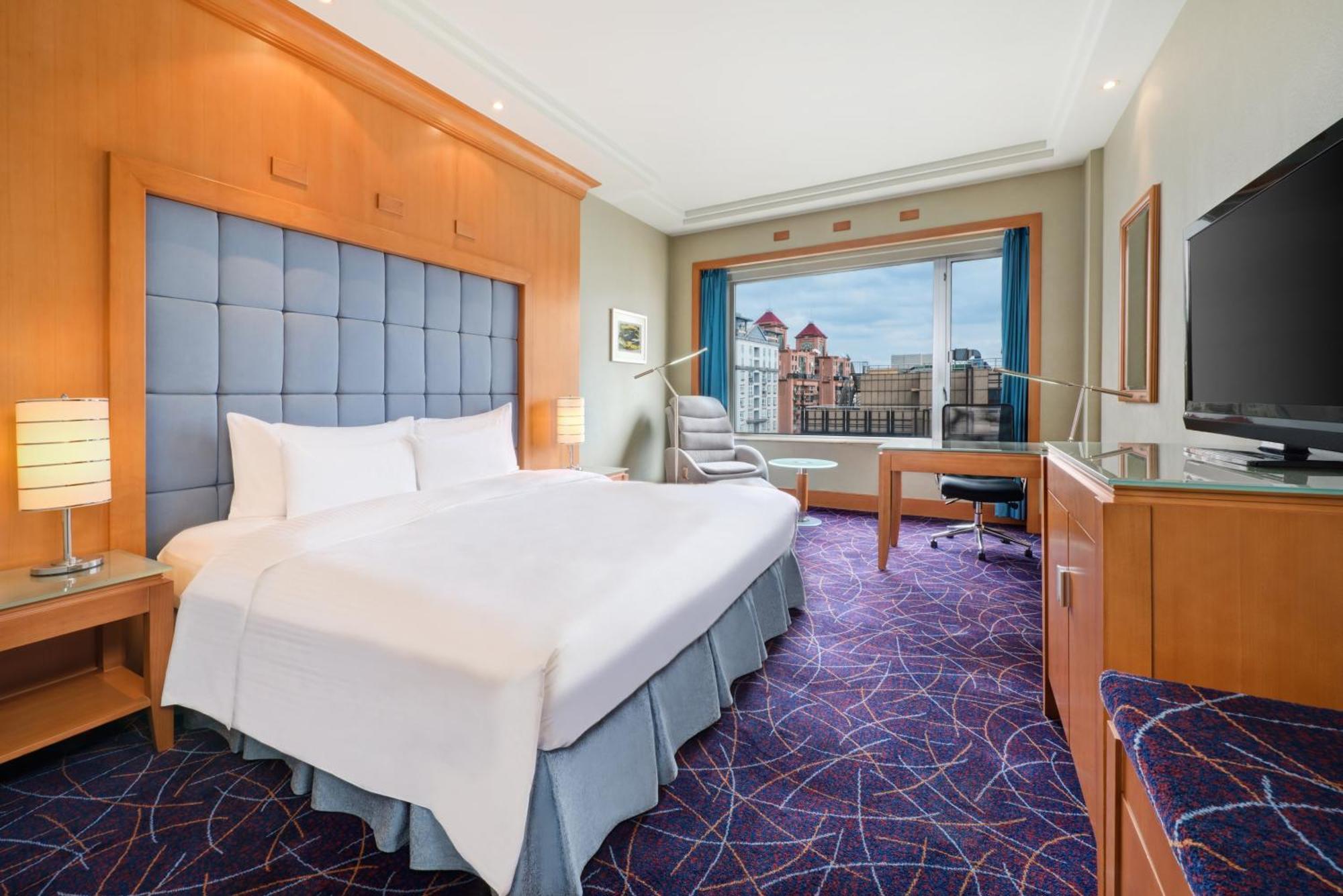 Hotel Crowne Plaza By Ihg 5*
